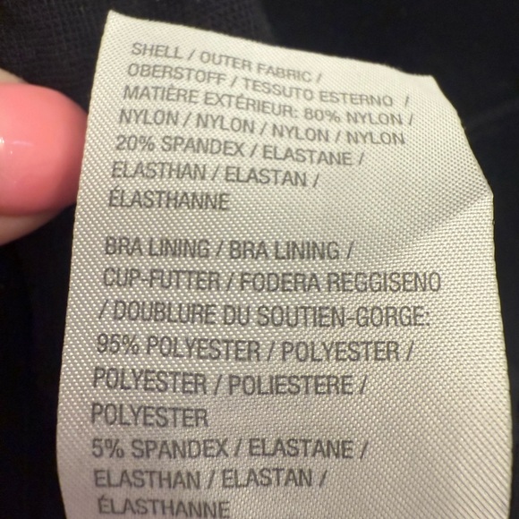 G.I.L.I. Black One Piece Swimsuit with Ruffle Details convertible White Lotus‎ - Picture 5 of 6